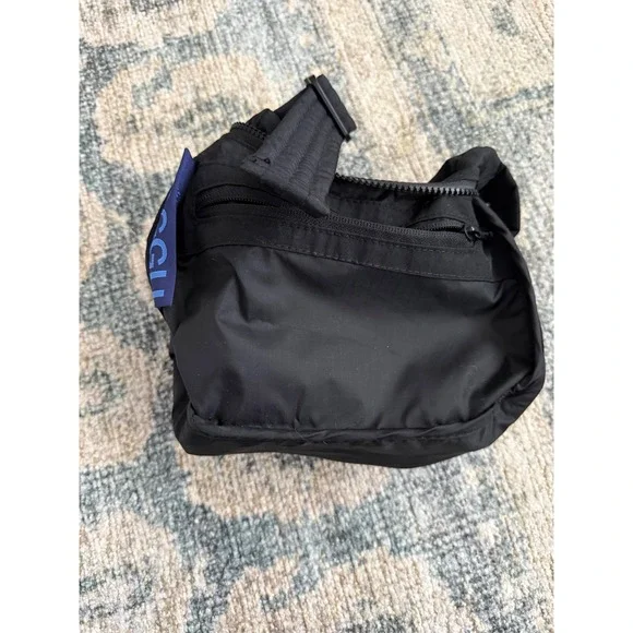 BAGGU Mini Nylon Shoulder Bag in Black Pristine Condition - Picture 4 of 7